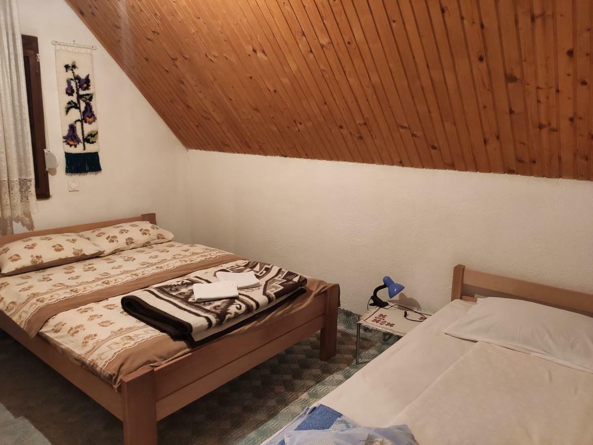 ホテル Sobe Kaljevic Žabljak エクステリア 写真